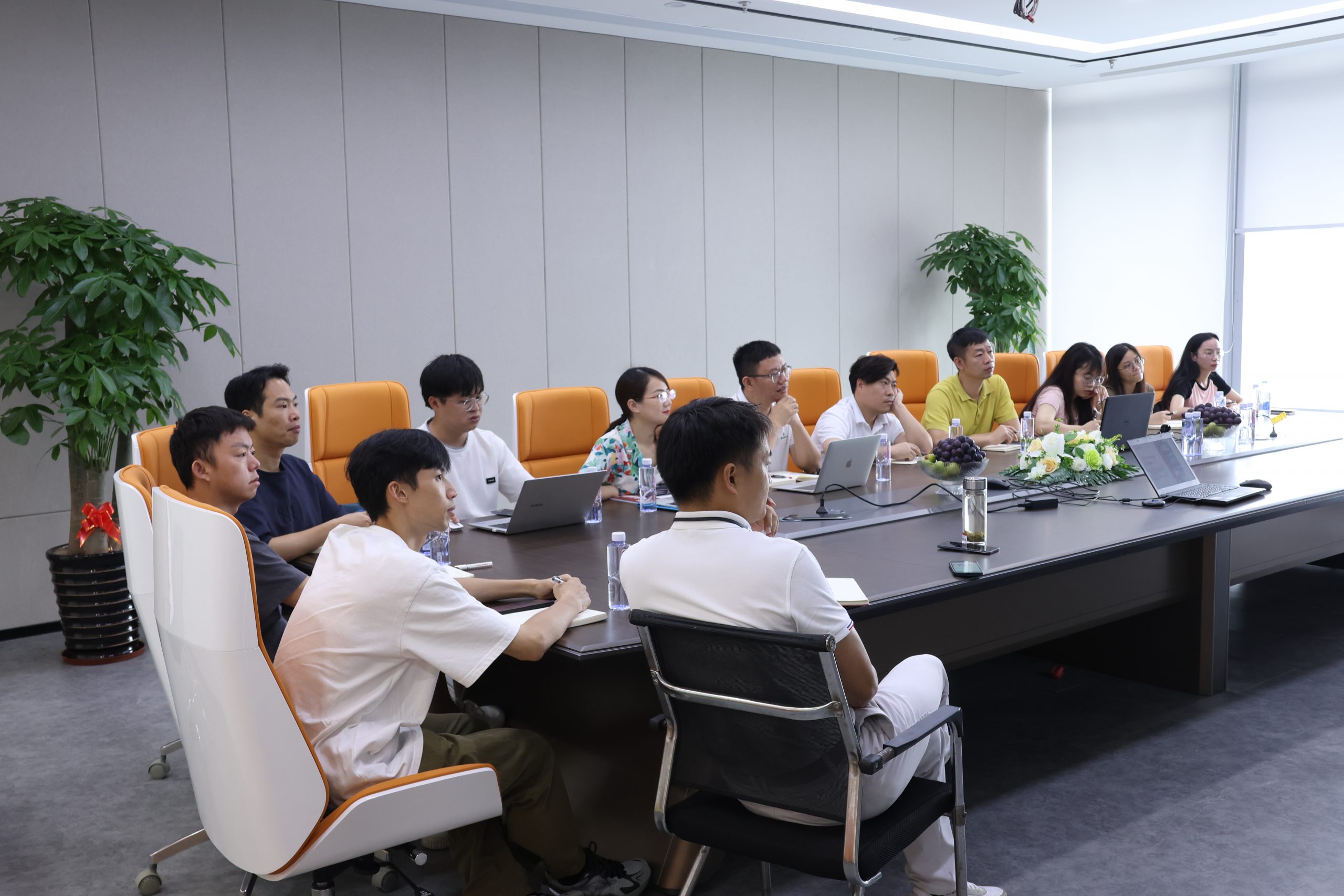 sary fivoriana orinasa